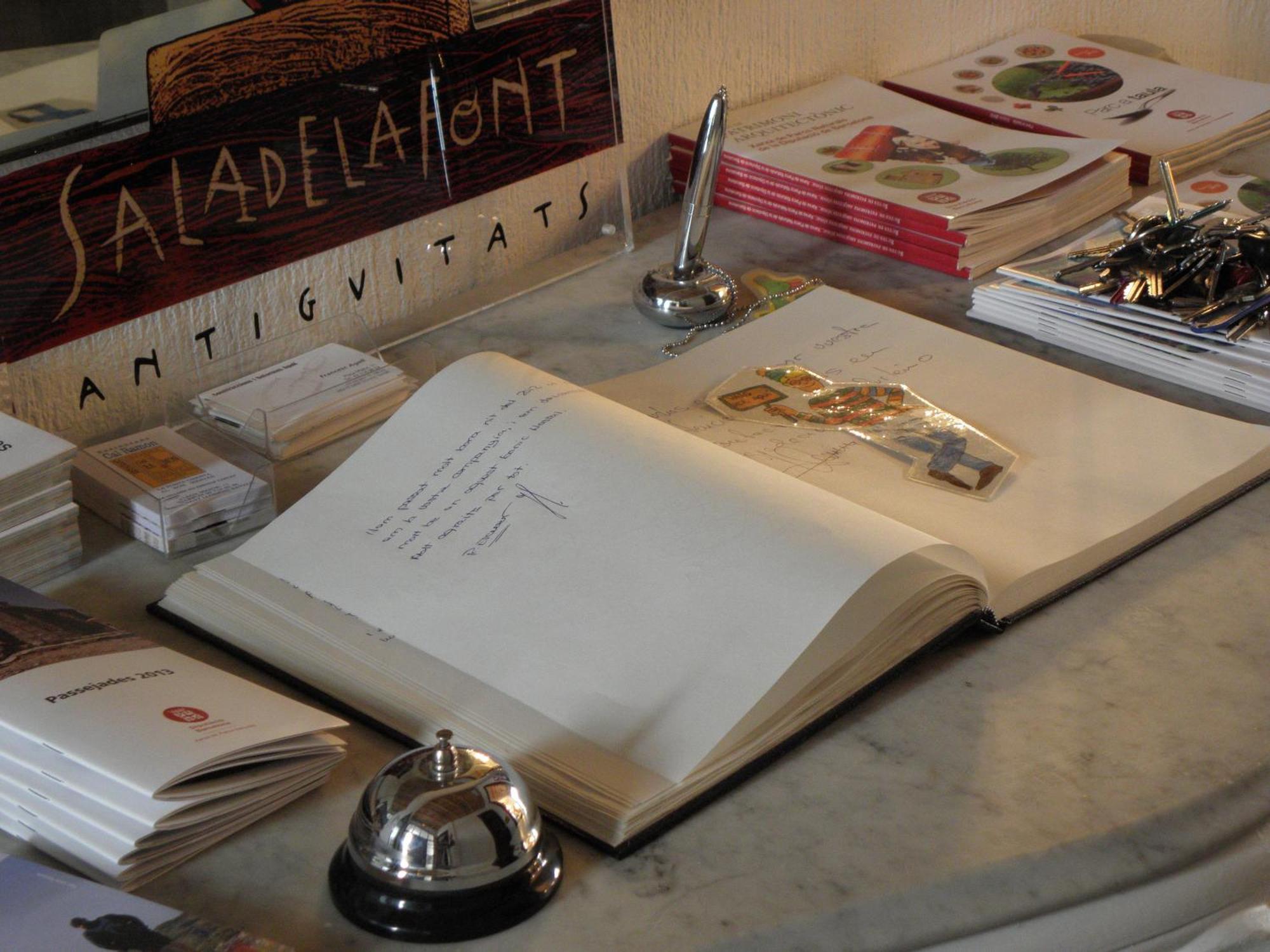 Hostal Cal Pla Sant Llorenc Savall Exteriér fotografie