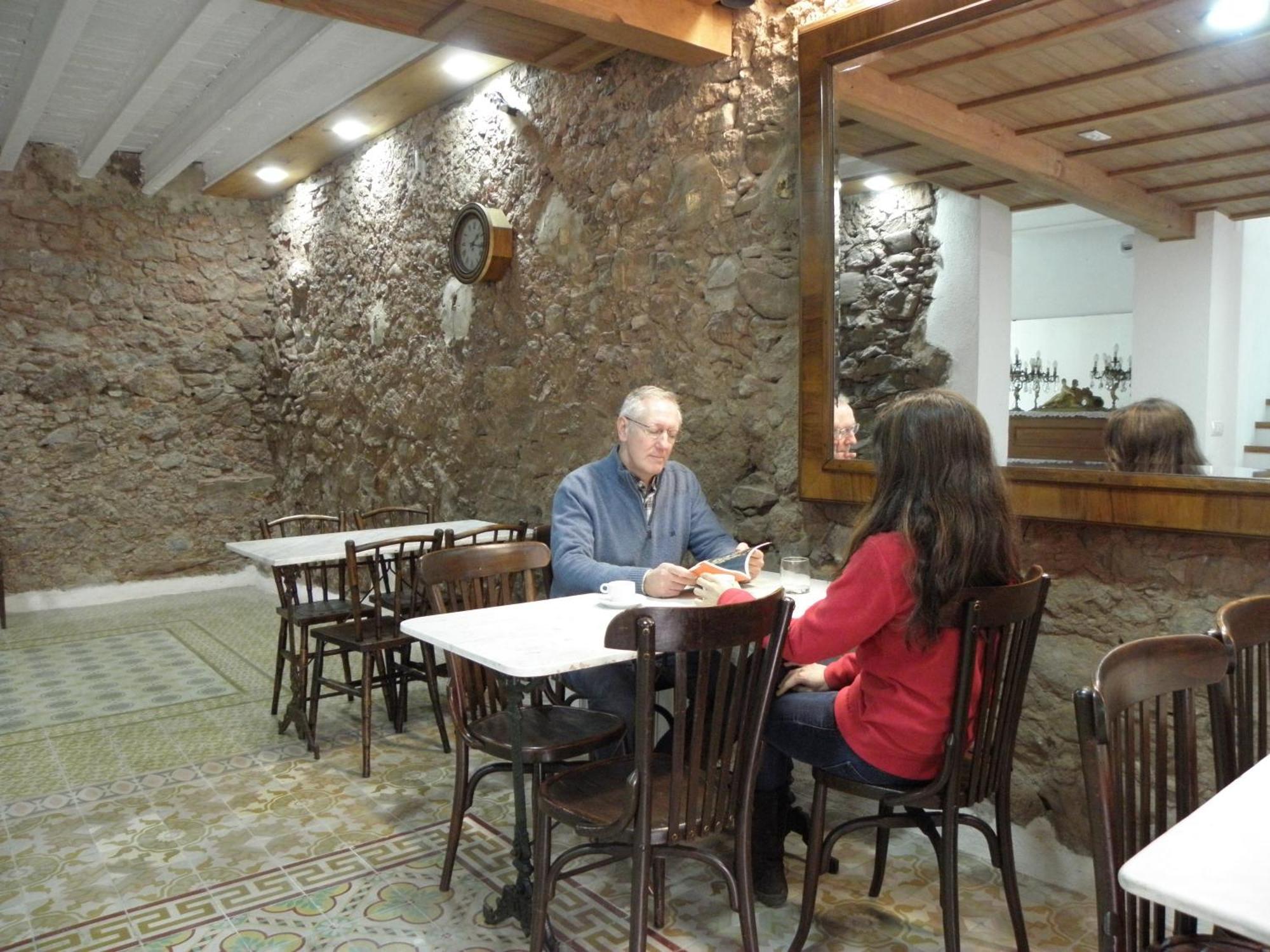 Hostal Cal Pla Sant Llorenc Savall Exteriér fotografie
